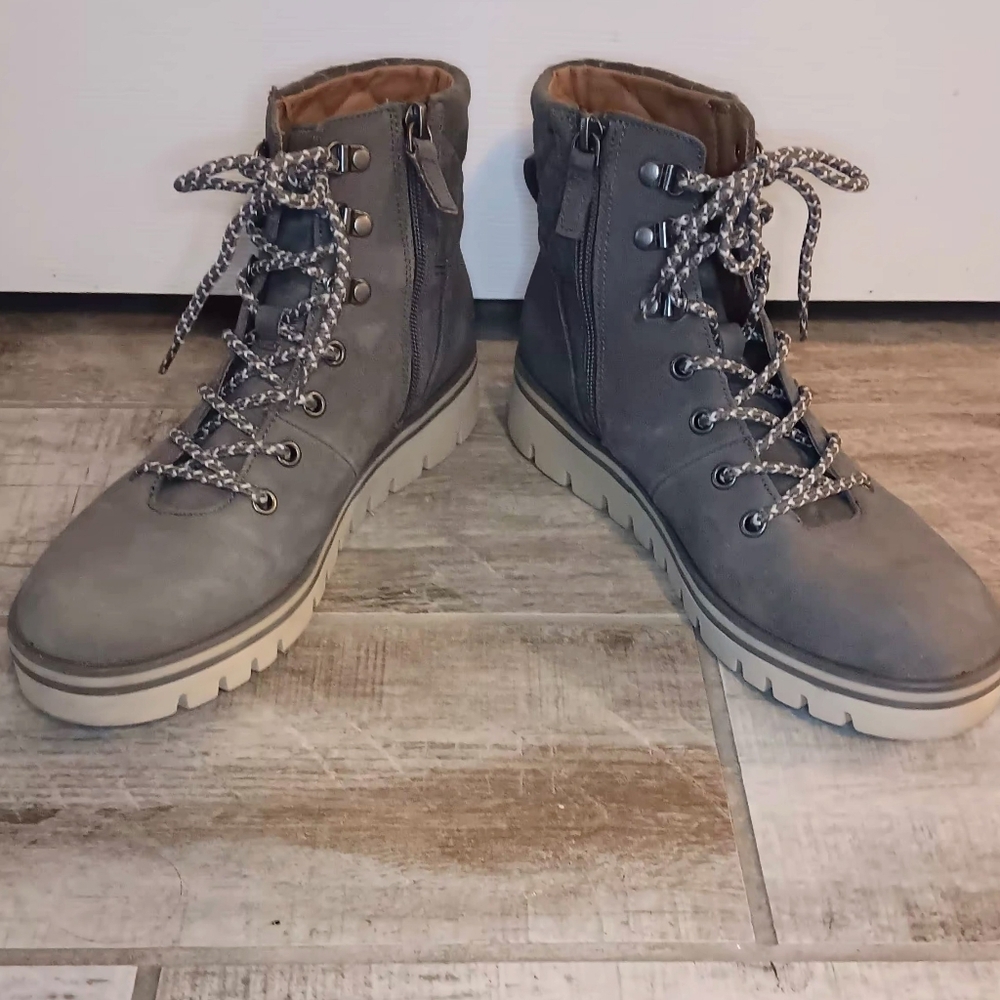 Caslon Hanley Water Resistant Lace-up Ankle Booties - Picture 7 of 8